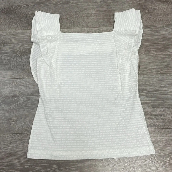 NWOT Ann Taylor Seersucker Square Neck Flutter Sleeve Shell Top White XS - Picture 14 of 14